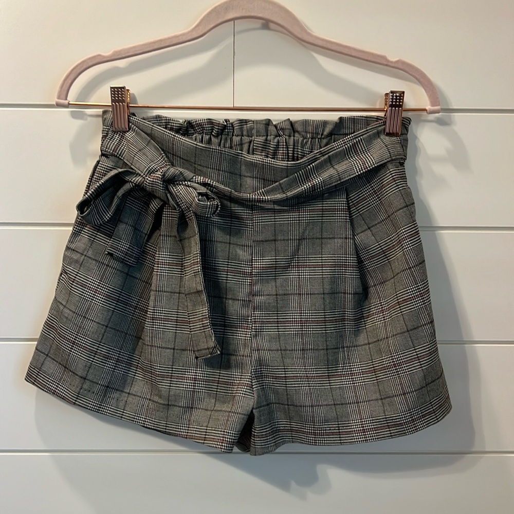 H&M plaid shorts